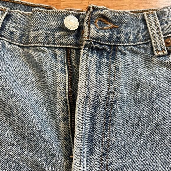 VINTAGE LEVI’S Cut Off Distressed Studded Denim Shorts Reworked Sz 30 - Picture 4 of 6